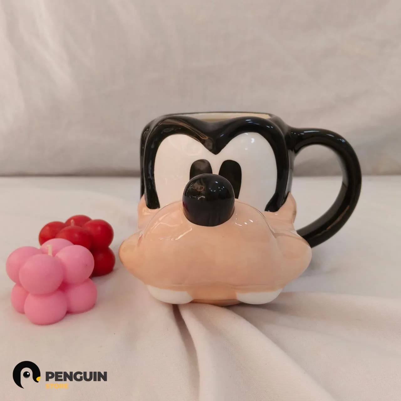 مج "بندق" (Goofy) ثري دي - مج سيراميك مجسم بتفاصيل دقيقة لزوم البهجة والروقان من كولكشن Penguin Store 🐶🖤☕
