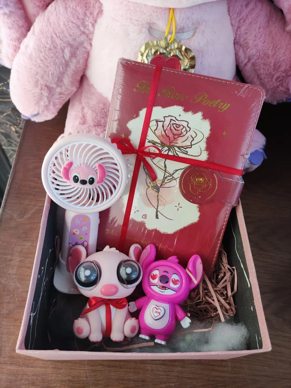 بوكس هدايا رقة الورد وأنجل | Rose & Angel Gift Box